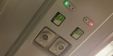 常磐線グリーン車の座席変更の方法!座席上方にSuicaをタッチ!